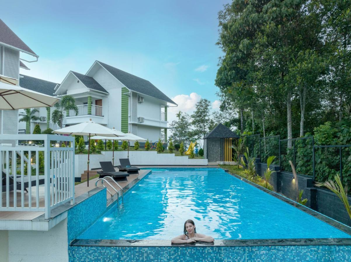 Sprise Munnar Resort And Spa Екстериор снимка